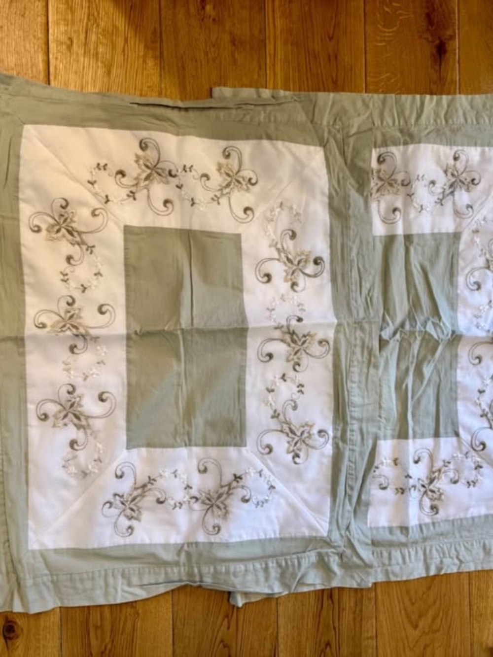 Vintage Light Weight Cotton Sage/White Full Duvet Cover and 2 Shams - Picture 3 of 5